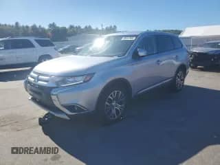 2017 Mitsubishi Outlander SE z VIN JA4AZ3A30HZ062116, wystawiony jako Copart lot #86447905 z przebiegiem 72 187 mil mil oraz Szkoda całkowita • Salvage title. Historia ofert i sprzedaży dostępna na DreamBid. Obrazek 1.