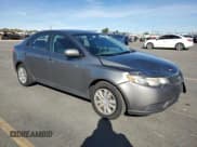 ✅ 2012 Kia Forte EX • VIN: KNAFU4A28C5548659 • Лот: 85399465. Опубликован ранее на Copart с пробегом 155 042 миль. Бесплатный доступ к архиву аукционных продаж из США и подробный отчёт об истории автомобиля на DreamBid. Изображение 4.