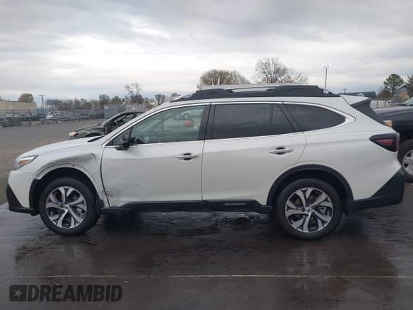 ✅ 2022 Subaru Outback Touring • VIN: 4S4BTAPC5N3157370 • Lot: 43767957. Listed on IAAI with 19,164 mi. Free auction sales archive from the USA and detailed vehicle history report at DreamBid. Image 14.