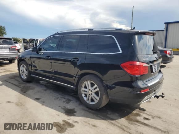 ✅ 2014 Mercedes-Benz GL 450 • VIN: 4JGDF7CE6EA385450 • Lot: 81503475. Wystawiony na Copart z przebiegiem 220 332 mil. Bezpłatny archiwum sprzedaży aukcyjnych z USA i szczegółowy raport historii pojazdu na DreamBid. Zdjęcie 2.