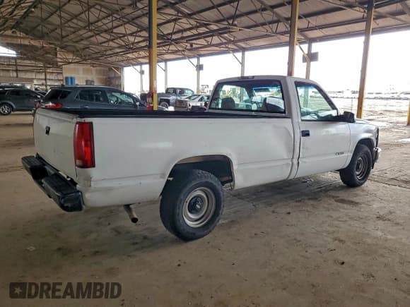 ✅ 1996 Chevrolet Silverado 1500 • VIN: 1GCEC14W2TZ177926 • Lot: 93827875. Wystawiony na Copart z przebiegiem 97 864 mil. Bezpłatny archiwum sprzedaży aukcyjnych z USA i szczegółowy raport historii pojazdu na DreamBid. Zdjęcie 3.