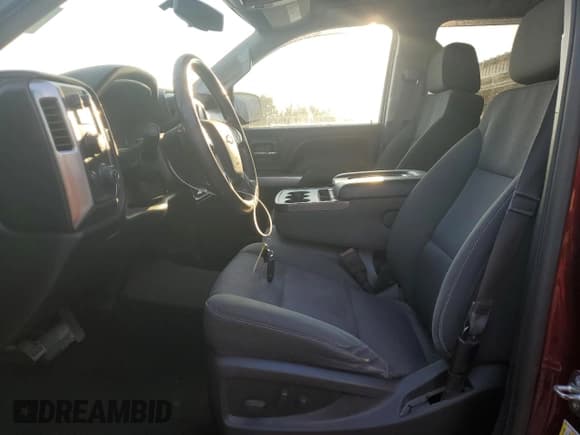 ✅ 2017 Chevrolet Silverado 1500 LT • VIN: 3GCUKRECXHG333137 • Лот: 71415184. Опубликован ранее на Copart с пробегом 84 838 миль. Бесплатный доступ к архиву аукционных продаж из США и подробный отчёт об истории автомобиля на DreamBid. Изображение 7.