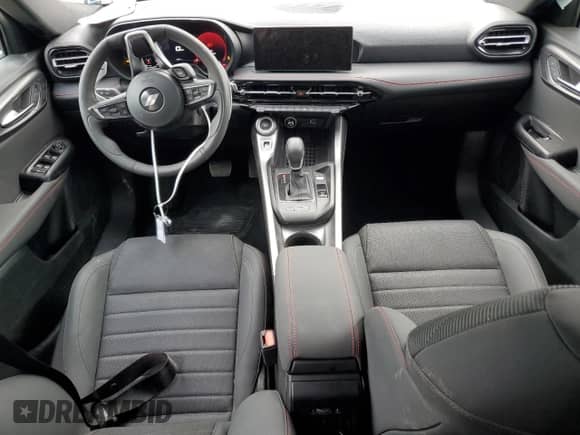 2024 Dodge Hornet R/T z VIN ZACPDFCW7R3A28835, wystawiony jako Copart lot #55566995 z przebiegiem 28 681 mil mil oraz Nie do naprawy • Non repairable. Historia ofert i sprzedaży dostępna na DreamBid. Obrazek 8.