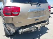 ✅ 2008 Toyota Sequoia Limited • VIN: 5TDZY68A48S001712 • Lot: 42338560. Wystawiony na IAAI z przebiegiem 164 616 mil. Bezpłatny archiwum sprzedaży aukcyjnych z USA i szczegółowy raport historii pojazdu na DreamBid. Zdjęcie 6.