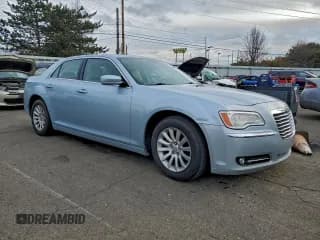 ✅ 2013 Chrysler 300 • VIN: 2C3CCAAG7DH707429 • Лот: 95248405. Опубликован ранее на Copart с пробегом 190 271 миль. Бесплатный доступ к архиву аукционных продаж из США и подробный отчёт об истории автомобиля на DreamBid. Изображение 4.