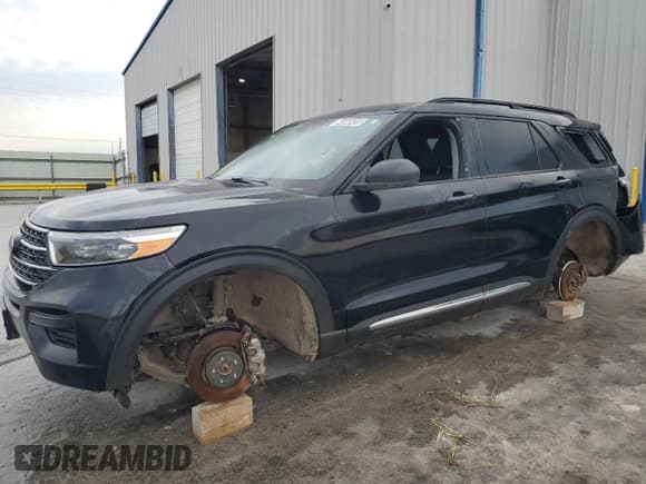 ✅ 2022 Ford Explorer XLT • VIN: 1FMSK8DH0NGA01192 • Лот: 84560455. Опубликован ранее на Copart с пробегом 108 133 миль. Бесплатный доступ к архиву аукционных продаж из США и подробный отчёт об истории автомобиля на DreamBid. Изображение 1.