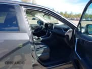 ✅ 2023 Toyota RAV4 LE • VIN: 2T3H1RFV5PW261217 • Лот: 43452342. Опубликован ранее на IAAI с пробегом 55 819 миль. Бесплатный доступ к архиву аукционных продаж из США и подробный отчёт об истории автомобиля на DreamBid. Изображение 5.