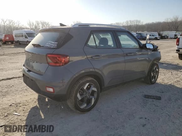 ✅ 2021 Hyundai Venue SEL • VIN: KMHRC8A35MU116147 • Lot: 48580135. Listed on Copart with 47,573 mi. Free auction sales archive from the USA and detailed vehicle history report at DreamBid. Image 3.