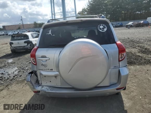 ✅ 2006 Toyota RAV4 Limited • VIN: JTMBD31V665044380 • Лот: 74685014. Опубликован ранее на Copart с пробегом 136 162 миль. Бесплатный доступ к архиву аукционных продаж из США и подробный отчёт об истории автомобиля на DreamBid. Изображение 6.