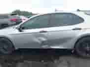 2022 Toyota Camry SE z VIN 4T1T11AK1NU064964, wystawiony jako IAAI lot #42921035 z przebiegiem 107 000 mil mil oraz . Historia ofert i sprzedaży dostępna na DreamBid. Obrazek 15.