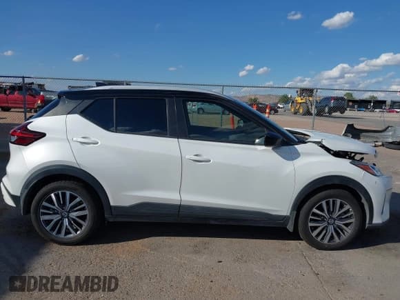 ✅ 2021 Nissan Kicks SV • VIN: 3N1CP5CV4ML517472 • Lot: 43326730. Listed on IAAI with 51,116 mi. Free auction sales archive from the USA and detailed vehicle history report at DreamBid. Image 13.