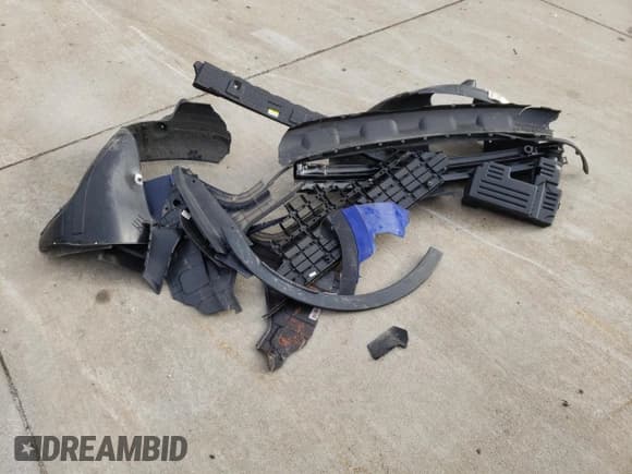 ✅ 2024 Hyundai Venue SEL • VIN: KMHRC8A38RU322425 • Lot: 47397215. Listed on Copart with 13,929 mi. Free auction sales archive from the USA and detailed vehicle history report at DreamBid. Image 12.