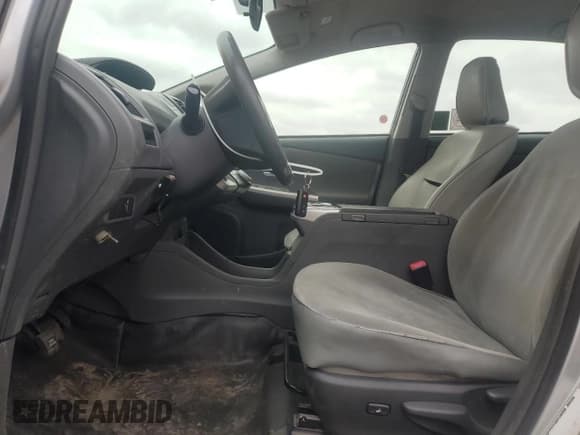 ✅ 2014 Toyota Prius Three • VIN: JTDZN3EU9EJ006340 • Lot: 50752015. Listed on Copart with 497,598 mi. Free auction sales archive from the USA and detailed vehicle history report at DreamBid. Image 7.