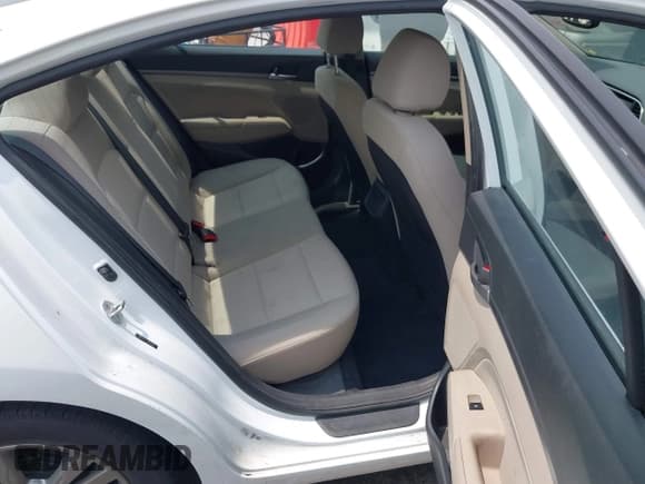 ✅ 2017 Hyundai Elantra Value Edition • VIN: 5NPD84LF7HH155080 • Lot: 42916077. Listed on IAAI with 126,570 mi. Free auction sales archive from the USA and detailed vehicle history report at DreamBid. Image 8.