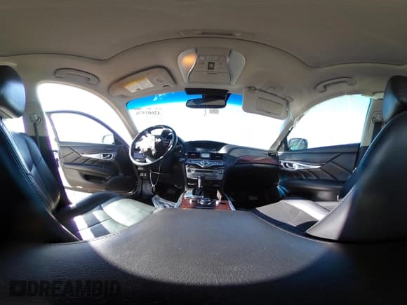 ✅ 2015 Infiniti Q70 • VIN: JN1BY1PP0FM600628 • Лот: 42601976. Опубликован ранее на IAAI с пробегом 152 979 миль. Бесплатный доступ к архиву аукционных продаж из США и подробный отчёт об истории автомобиля на DreamBid. Изображение 19.