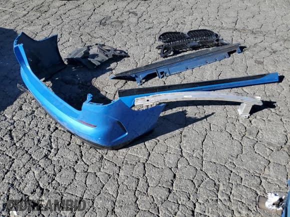 ✅ 2021 BMW 2 Series M235i xDrive • VIN: WBA13AL01M7G69632 • Lot: 41466755. Listed on Copart with 38,071 mi. Free auction sales archive from the USA and detailed vehicle history report at DreamBid. Image 12.