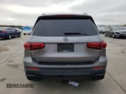 ✅ 2020 Mercedes-Benz GLB 250 • VIN: W1N4M4GB7LW013312 • Lot: 68948542. Wystawiony na Copart z przebiegiem Nie podano. Bezpłatny archiwum sprzedaży aukcyjnych z USA i szczegółowy raport historii pojazdu na DreamBid. Zdjęcie 6.