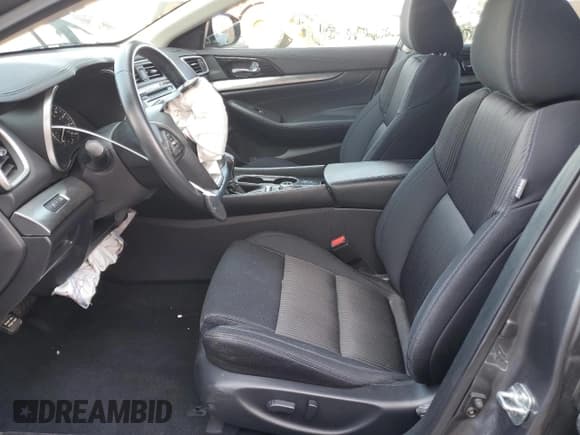 ✅ 2020 Nissan Maxima S • VIN: 1N4AA6BV1LC368287 • Lot: 58389345. Listed on Copart with 41,387 mi. Free auction sales archive from the USA and detailed vehicle history report at DreamBid. Image 7.