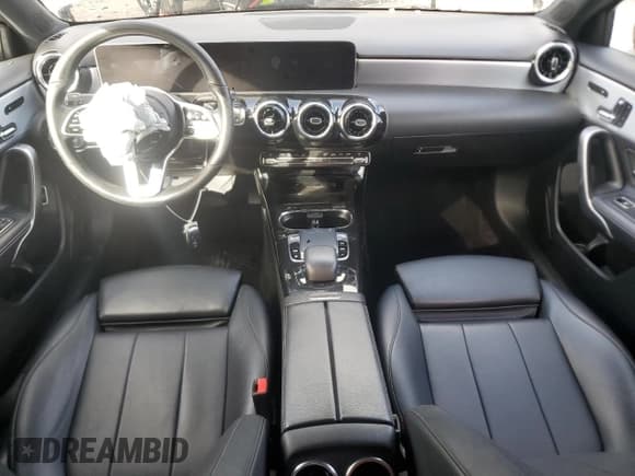 ✅ 2019 Mercedes-Benz A 220 • VIN: WDD3G4FB7KW028232 • Lot: 87040965. Listed on Copart with 91,847 mi. Free auction sales archive from the USA and detailed vehicle history report at DreamBid. Image 8.