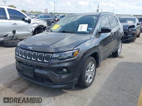✅ 2022 Jeep Compass Latitude • VIN: 3C4NJDBB5NT165433 • Lot: 43430293. Listed on IAAI with 34,505 mi. Free auction sales archive from the USA and detailed vehicle history report at DreamBid. Image 17.