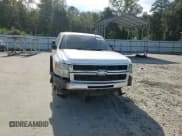 ✅ 2007 Chevrolet Silverado 2500HD LTZ • VIN: 1GCHK23697F567551 • Lot: 91667565. Wystawiony na Copart z przebiegiem 145 983 mil. Bezpłatny archiwum sprzedaży aukcyjnych z USA i szczegółowy raport historii pojazdu na DreamBid. Zdjęcie 13.