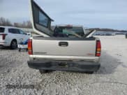 ✅ 2004 GMC Sierra 2500HD Work Truck • VIN: 1GTHK24U54E147784 • Lot: 80213804. Wystawiony na Copart z przebiegiem Nie podano. Bezpłatny archiwum sprzedaży aukcyjnych z USA i szczegółowy raport historii pojazdu na DreamBid. Zdjęcie 6.