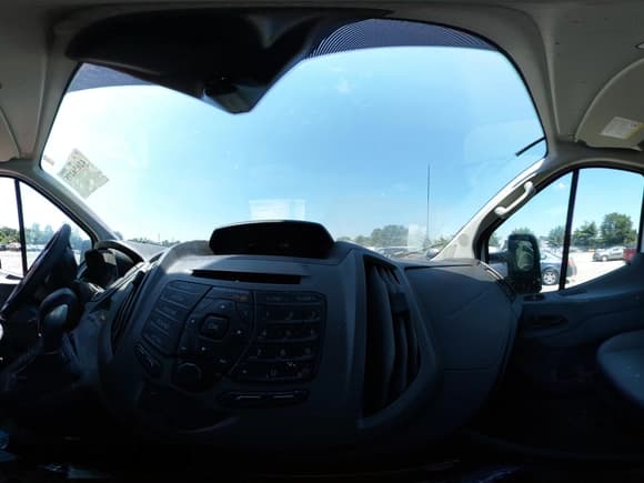 ✅ 2018 Ford Transit • VIN: 1FDBF8ZM8JKA99681 • Lot: 42656275. Listed on IAAI with 65,897 mi. Free auction sales archive from the USA and detailed vehicle history report at DreamBid. Image 18.