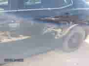 2019 Toyota Camry LE z VIN 4T1B11HK9KU725556, wystawiony jako IAAI lot #42922588 z przebiegiem 138 969 mil mil oraz . Historia ofert i sprzedaży dostępna na DreamBid. Obrazek 18.