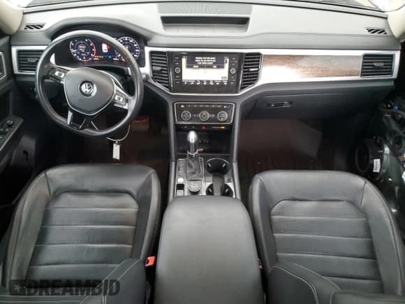 ✅ 2018 Volkswagen Atlas SEL Premium • VIN: 1V2NR2CA0JC557128 • Lot: 49422545. Listed on Copart with 90,483 mi. Free auction sales archive from the USA and detailed vehicle history report at DreamBid. Image 8.