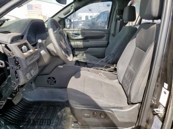 2023 Chevrolet Tahoe Commercial z VIN 1GNSKLED8PR164934, wystawiony jako Copart lot #65929295 z przebiegiem Nie podano mil oraz Szkoda całkowita • Salvage title. Historia ofert i sprzedaży dostępna na DreamBid. Obrazek 7.