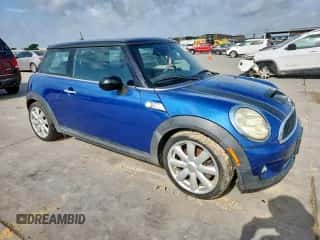 2008 MINI Hardtop S with VIN WMWMF73568TV36300, listed as a Copart auction lot 61286085 with 95,298 mi miles and Clean title. Bid and sale history available at DreamBid. Image 4.