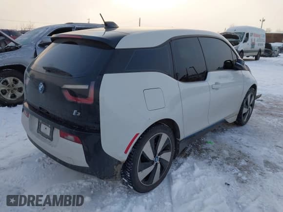✅ 2015 BMW i3 • VIN: WBY1Z2C54FV287382 • Lot: 43615014. Listed on IAAI with 60,521 mi. Free auction sales archive from the USA and detailed vehicle history report at DreamBid. Image 4.