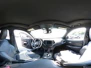 ✅ 2021 Jeep Cherokee Latitude Lux • VIN: 1C4PJMMX8MD205199 • Lot: 42556584. Wystawiony na IAAI z przebiegiem 32 787 mil. Bezpłatny archiwum sprzedaży aukcyjnych z USA i szczegółowy raport historii pojazdu na DreamBid. Zdjęcie 19.