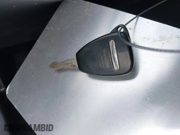 ✅ 2012 Chrysler 200 Touring • VIN: 1C3CCBBG0CN173975 • Lot: 43666921. Wystawiony na IAAI z przebiegiem 62 296 mil. Bezpłatny archiwum sprzedaży aukcyjnych z USA i szczegółowy raport historii pojazdu na DreamBid. Zdjęcie 11.