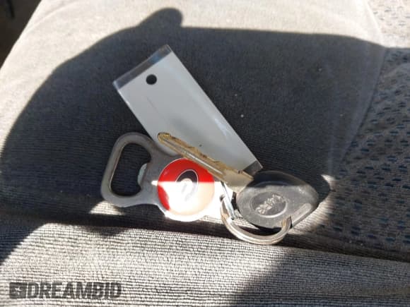 ✅ 2004 Chevrolet Silverado 2500HD LS • VIN: 1GCHC23U74F187387 • Лот: 42452518. Опубликован ранее на IAAI с пробегом 259 952 миль. Бесплатный доступ к архиву аукционных продаж из США и подробный отчёт об истории автомобиля на DreamBid. Изображение 11.