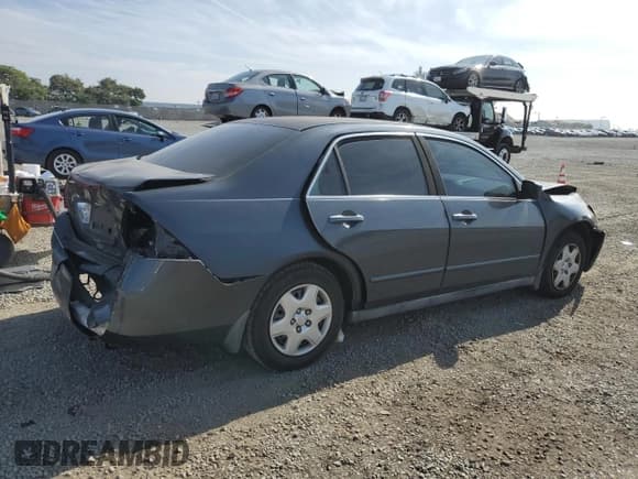 ✅ 2006 Honda Accord LX • VIN: 1HGCM554X6A124548 • Lot: 91286825. Wystawiony na Copart z przebiegiem 188 086 mil. Bezpłatny archiwum sprzedaży aukcyjnych z USA i szczegółowy raport historii pojazdu na DreamBid. Zdjęcie 3.