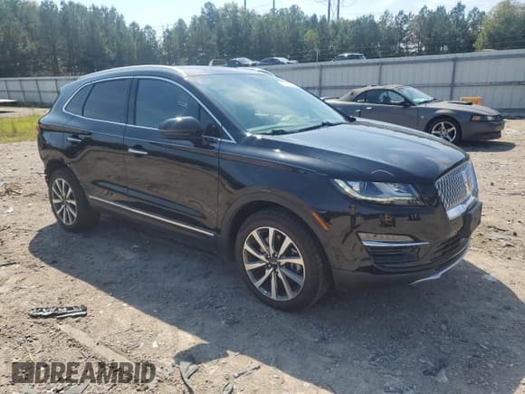 ✅ 2019 Lincoln MKC Reserve • VIN: 5LMTJ3DHXKUL31667 • Lot: 83832965. Wystawiony na Copart z przebiegiem 38 588 mil. Bezpłatny archiwum sprzedaży aukcyjnych z USA i szczegółowy raport historii pojazdu na DreamBid. Zdjęcie 4.