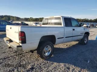 ✅ 1998 Dodge 1500 • VIN: 3B7HF12Z0WM291477 • Лот: 75337674. Опубликован ранее на Copart с пробегом Не указан. Бесплатный доступ к архиву аукционных продаж из США и подробный отчёт об истории автомобиля на DreamBid. Изображение 3.