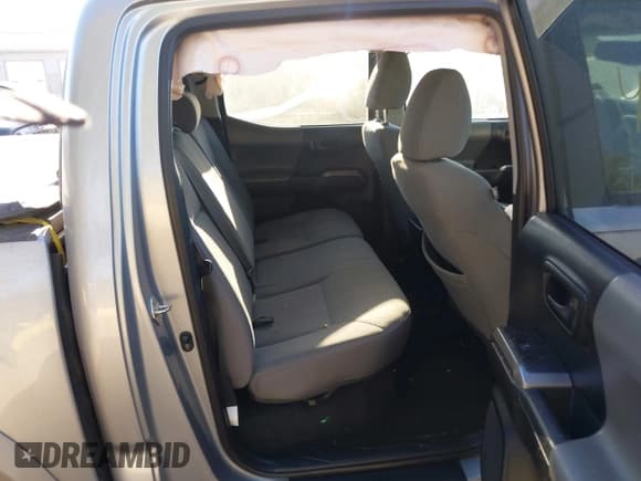 ✅ 2018 Toyota Tacoma TRD Sport • VIN: 3TMCZ5ANXJM135690 • Lot: 43347920. Listed on IAAI with 137,889 mi. Free auction sales archive from the USA and detailed vehicle history report at DreamBid. Image 8.