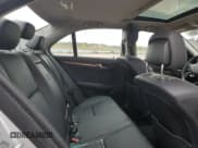 ✅ 2011 Mercedes-Benz C 300 Sport • VIN: WDDGF8BBXBR148137 • Lot: 82447305. Wystawiony na Copart z przebiegiem Nie podano. Bezpłatny archiwum sprzedaży aukcyjnych z USA i szczegółowy raport historii pojazdu na DreamBid. Zdjęcie 10.