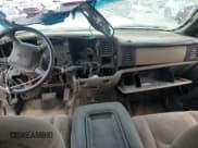 ✅ 2002 Chevrolet Tahoe LS • VIN: 1GNEK13Z92R253288 • Lot: 64324455. Listed on Copart with Not provided. Free auction sales archive from the USA and detailed vehicle history report at DreamBid. Image 8.