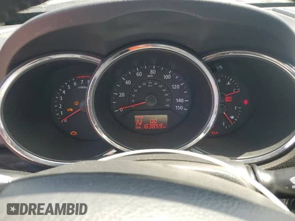 ✅ 2013 Kia Sorento EX • VIN: 5XYKU4A66DG423981 • Lot: 61059455. Listed on Copart with 163,859 mi. Free auction sales archive from the USA and detailed vehicle history report at DreamBid. Image 9.