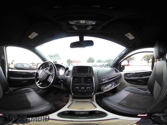 ✅ 2020 Dodge Grand Caravan SXT • VIN: 2C4RDGCG3LR180159 • Лот: 43353804. Опубликован ранее на IAAI с пробегом 117 521 миль. Бесплатный доступ к архиву аукционных продаж из США и подробный отчёт об истории автомобиля на DreamBid. Изображение 18.