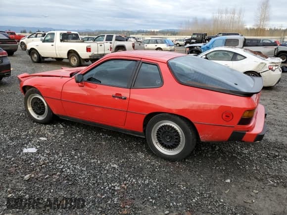 ✅ 1987 Porsche 924 • VIN: WP0AA0924HN451923 • Lot: 83552964. Wystawiony na Copart z przebiegiem 65 314 mil. Bezpłatny archiwum sprzedaży aukcyjnych z USA i szczegółowy raport historii pojazdu na DreamBid. Zdjęcie 2.