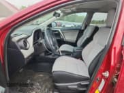 ✅ 2018 Toyota RAV4 XLE • VIN: 2T3WFREV7JW453515 • Lot: 66260185. Wystawiony na Copart z przebiegiem 86 978 mil. Bezpłatny archiwum sprzedaży aukcyjnych z USA i szczegółowy raport historii pojazdu na DreamBid. Zdjęcie 7.