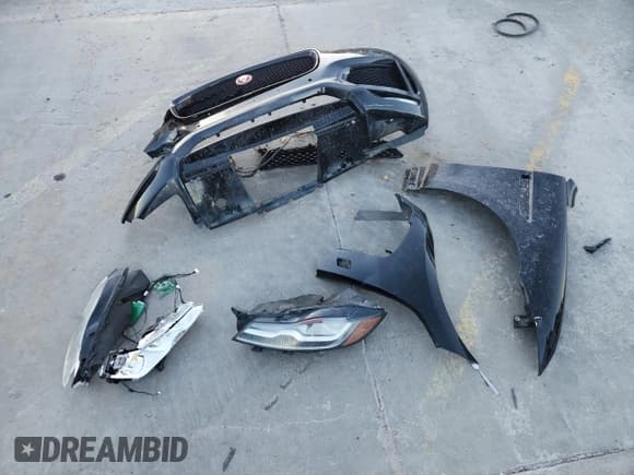 ✅ 2018 Jaguar F-Pace S • VIN: SADCM2FV3JA248243 • Lot: 90216675. Wystawiony na Copart z przebiegiem 91 904 mil. Bezpłatny archiwum sprzedaży aukcyjnych z USA i szczegółowy raport historii pojazdu na DreamBid. Zdjęcie 13.