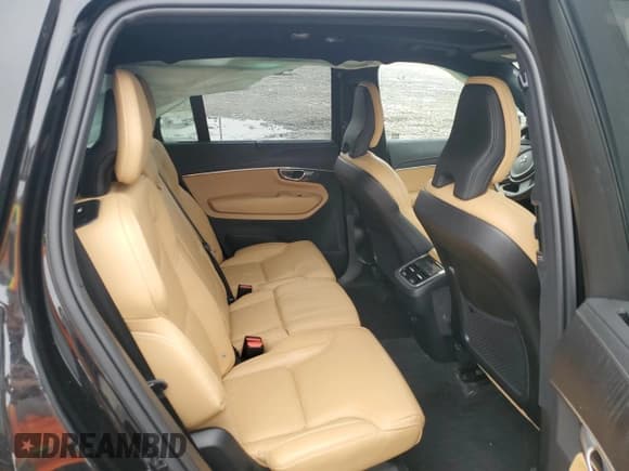 ✅ 2024 Volvo XC90 Ultimate Bright Theme • VIN: YV4062PF2R1178369 • Lot: 61177705. Listed on Copart with 15,533 mi. Free auction sales archive from the USA and detailed vehicle history report at DreamBid. Image 11.
