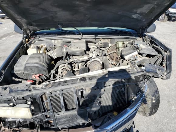 ✅ 1996 Chevrolet Silverado 1500 • VIN: 1GCEK14R0TZ215568 • Лот: 92440775. Опубликован ранее на Copart с пробегом 206 842 миль. Бесплатный доступ к архиву аукционных продаж из США и подробный отчёт об истории автомобиля на DreamBid. Изображение 11.