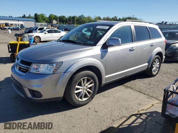 ✅ 2017 Dodge Journey SXT • VIN: 3C4PDCBG7HT576102 • Lot: 54956095. Listed on Copart with 114,102 mi. Free auction sales archive from the USA and detailed vehicle history report at DreamBid. Image 1.