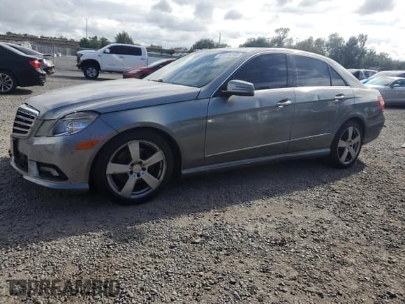 ✅ 2011 Mercedes-Benz E 350 Sport • VIN: WDDHF5GB3BA379357 • Lot: 81919795. Wystawiony na Copart z przebiegiem Nie podano. Bezpłatny archiwum sprzedaży aukcyjnych z USA i szczegółowy raport historii pojazdu na DreamBid. Zdjęcie 1.